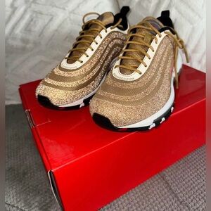 Nike Air Max 97 LX
Swarovski Gold (Women's)